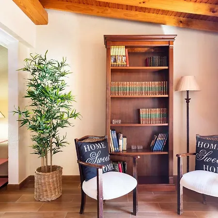 Home2book Stunning Ocean Views Pool Vakantiehuis Radazul